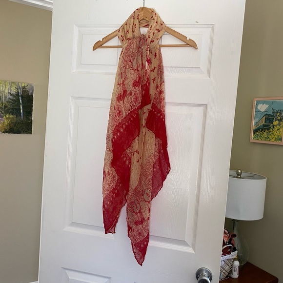 Boho | Red Bird Deer Scarf - Picture 5 of 10